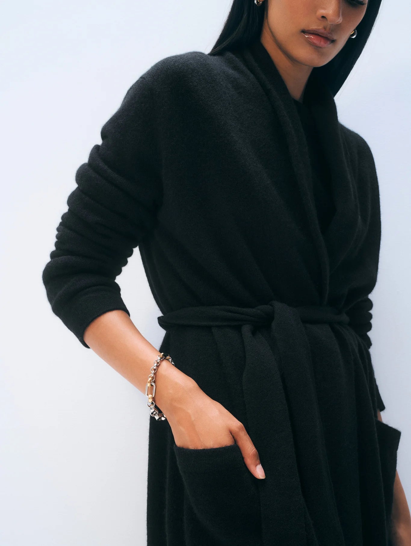 WHITE & WARREN Black Cashmere Long Robe