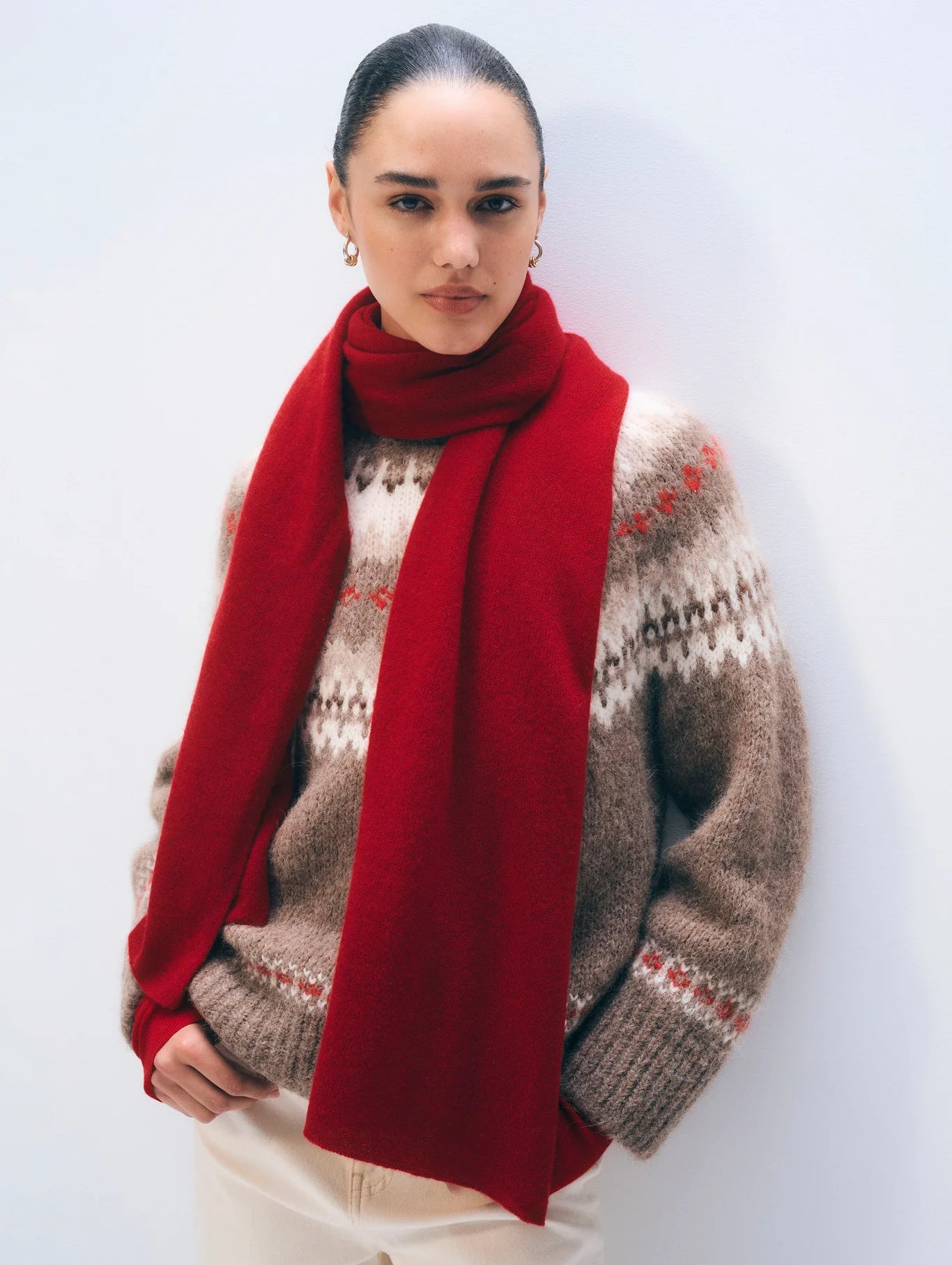 WHITE & WARREN Deep Crimson Cashmere Mini Scarf