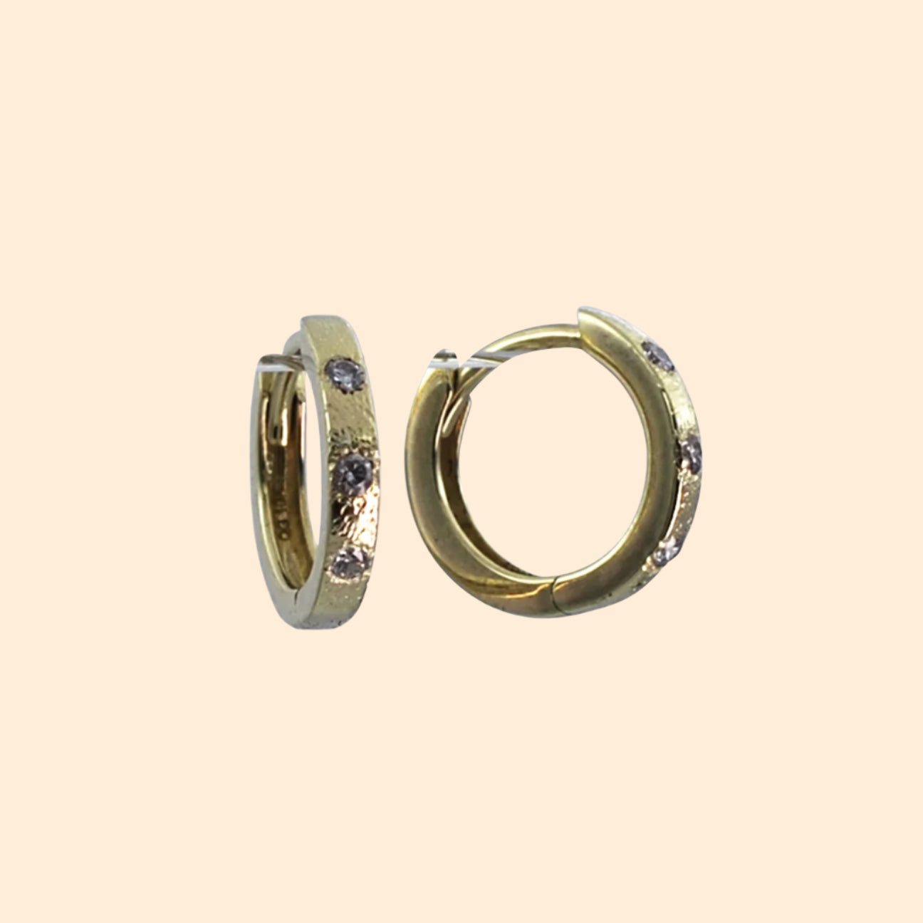 LINDSEY ALLEN Textured Diamond Huggies
