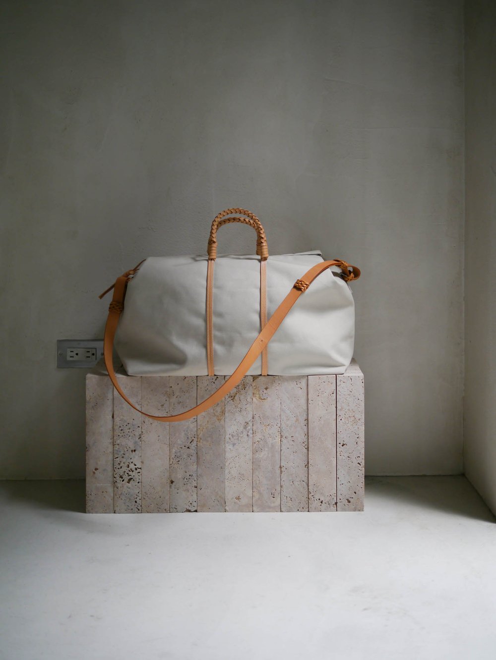 KAMARO'AN Woven Duffle Bag
