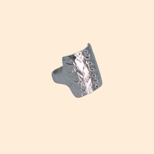 LINDSEY ALLEN Dotted Pavise Ring