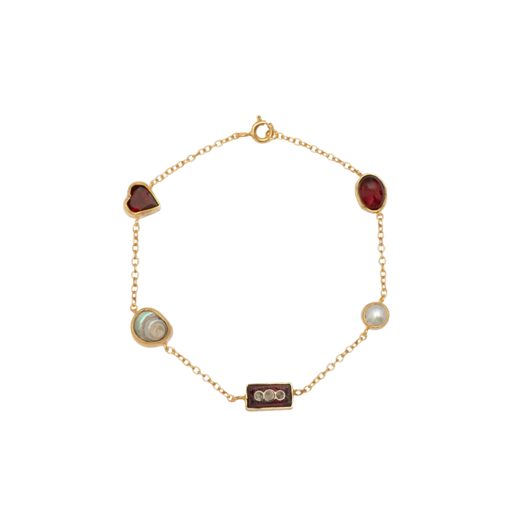 GRAINNE MORTON Red Shell Five Mini Charm Bracelet
