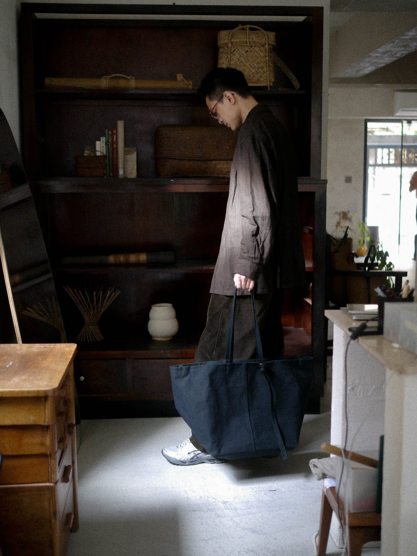 KAMARO'AN Cube Tote