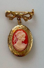HOUSE OF GOOD MERCANTILE Petite Cameo Perfumed Brooch