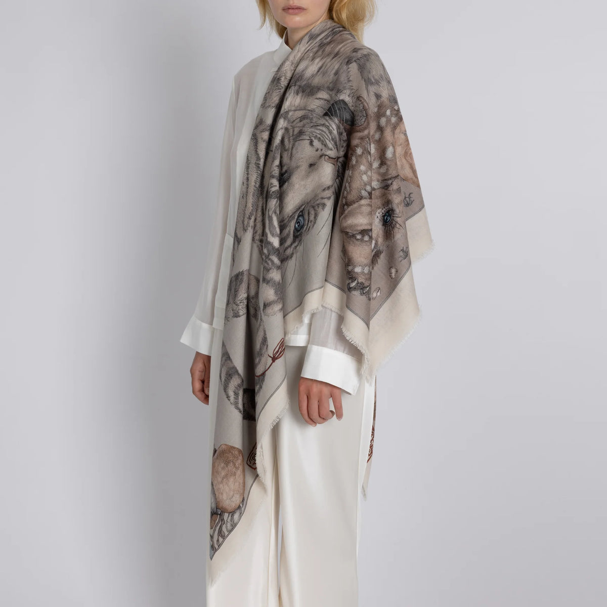 SABINA SAVAGE Zouyu, Cry The Deer Wool Scarf